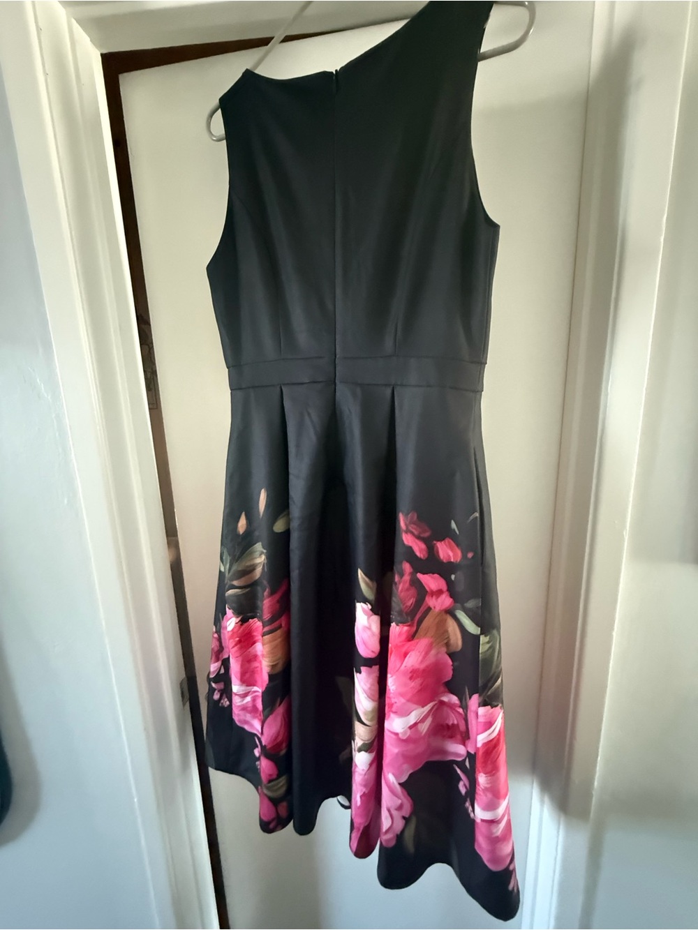 Sleeveless Black Floral A-Line Dress with Pink Bloom Detail